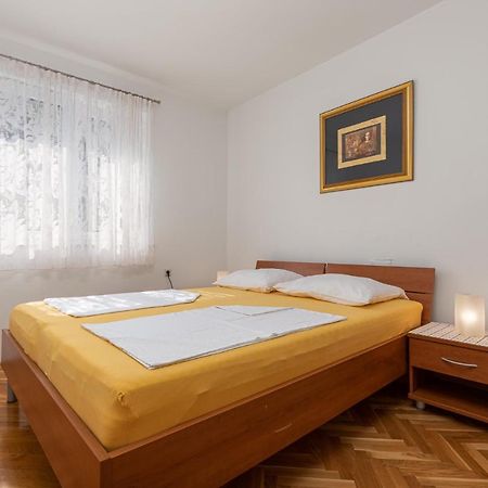 Haus Eva Apartment Novigrad  Bagian luar foto