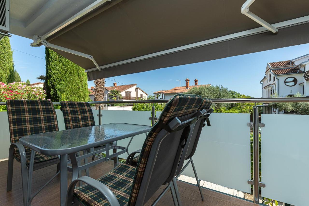 Haus Eva Apartment Novigrad  Bagian luar foto