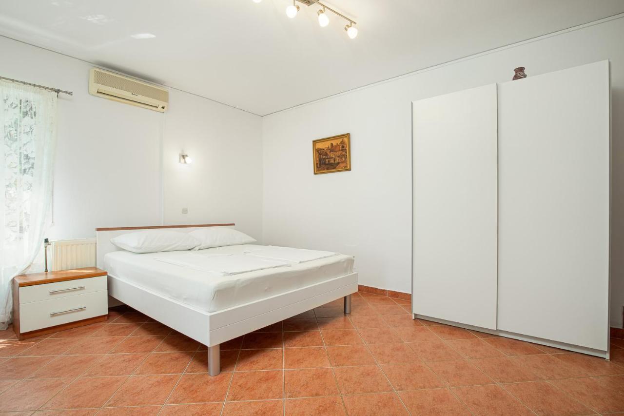 Haus Eva Apartment Novigrad  Bagian luar foto