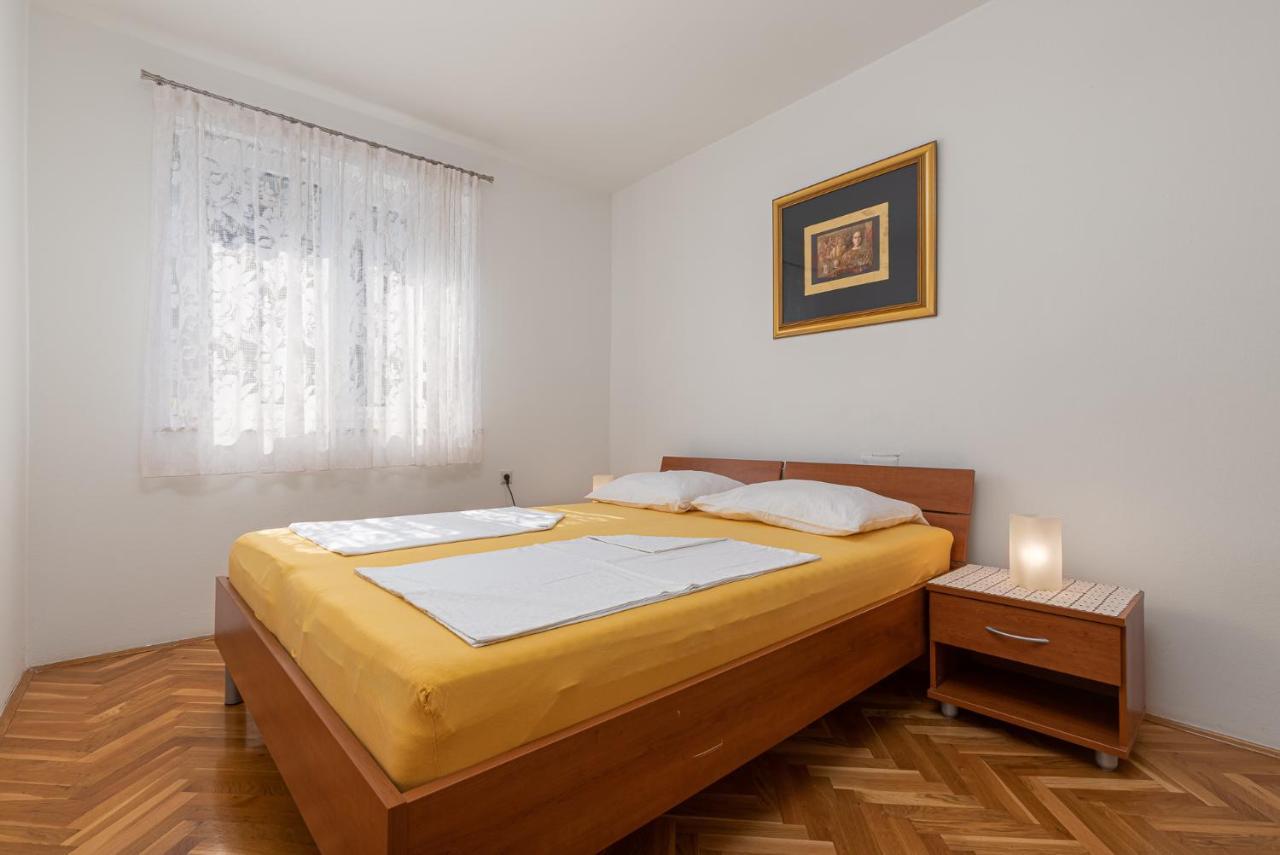 Haus Eva Apartment Novigrad  Bagian luar foto
