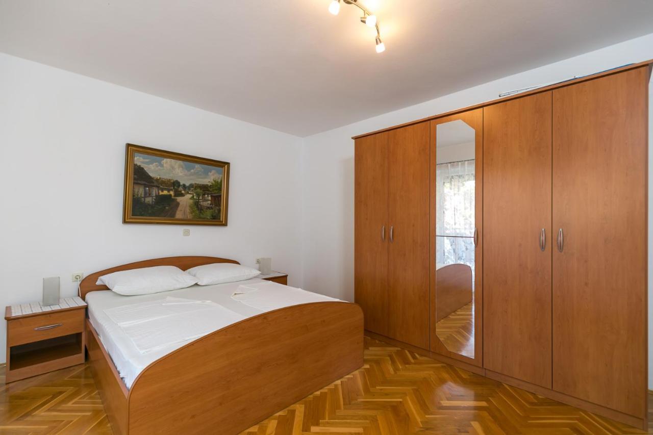 Haus Eva Apartment Novigrad  Bagian luar foto