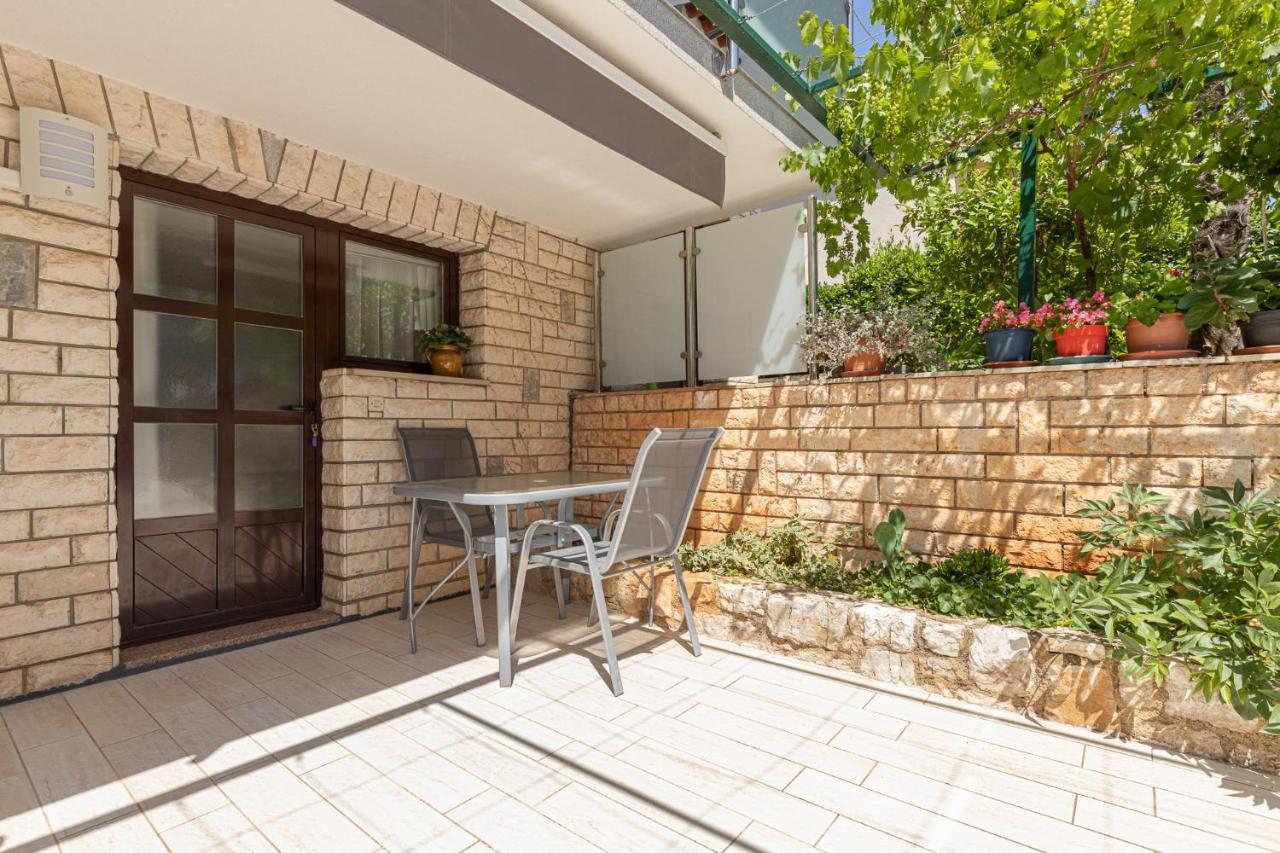 Haus Eva Apartment Novigrad  Bagian luar foto